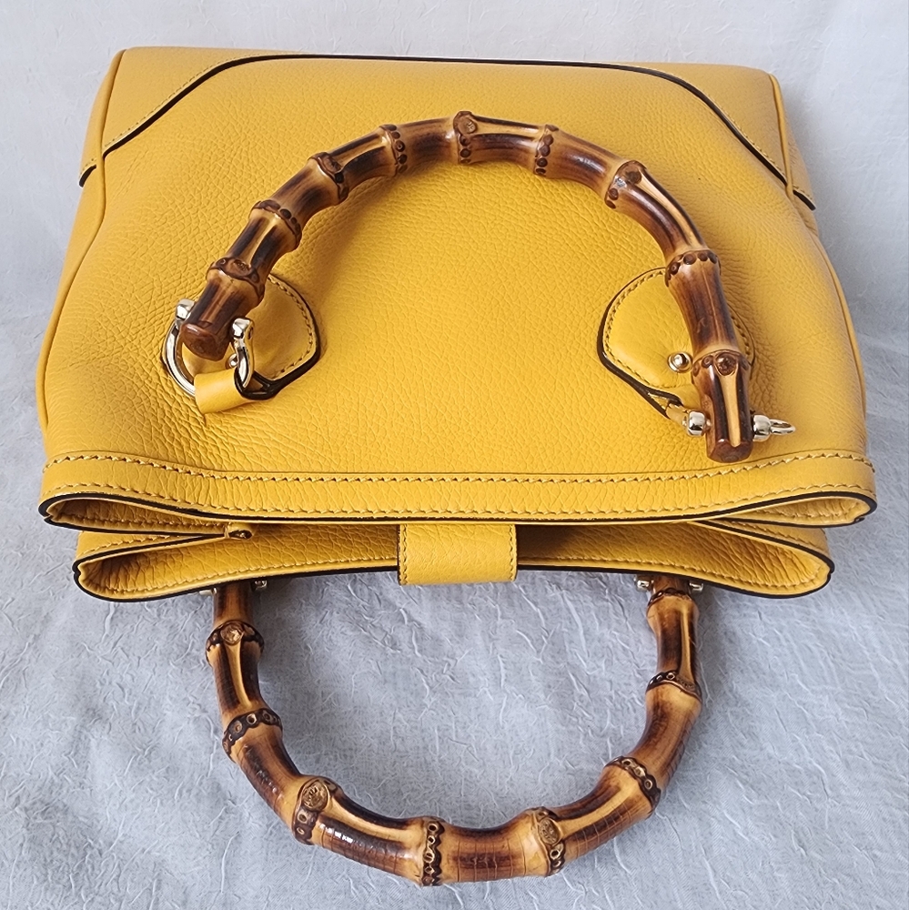 Auth Gucci Diana Bamboo Tote Bag - Picture 6 of 10